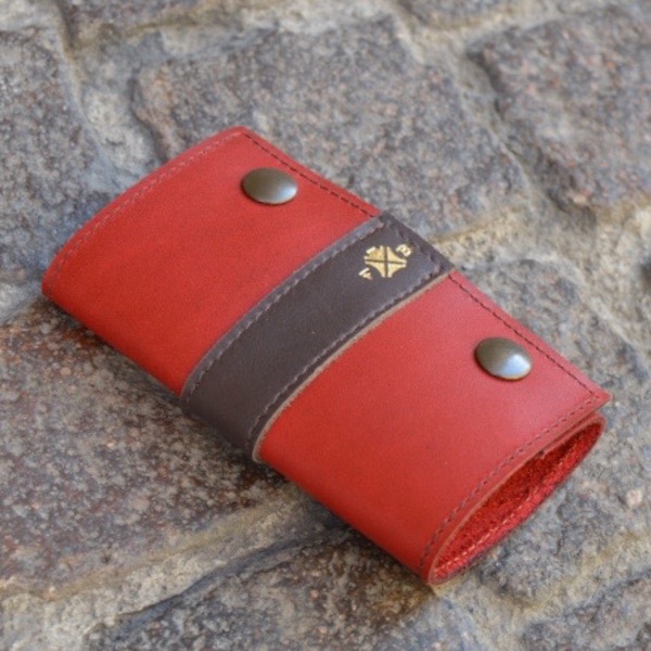 DOORKEEPER KEY CASE - Red & Brown