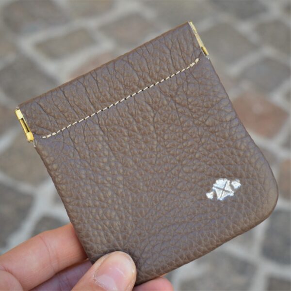 TRADITIONAL COIN POUCH - Taupe
