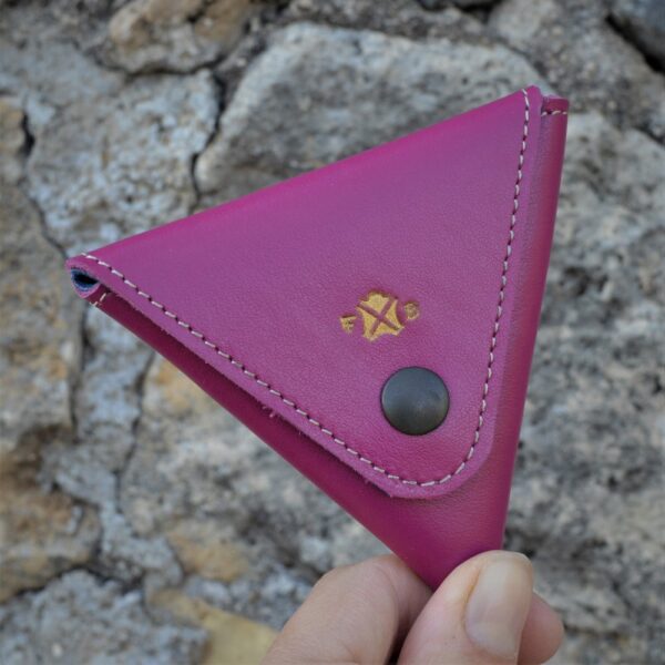 TRIANGLE COIN POUCH - Fuchsia